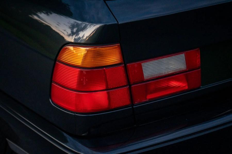Детали экстерьера BMW M5 Touring (E34) 1992 года  (EU) (фото 40 из 94)